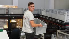 This image shows our apprentice Philipp Savic at work in the warehouse. 