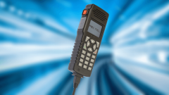 PEITEL's freely programmable HA40 handset is equipped with a keypad and an emergency button.